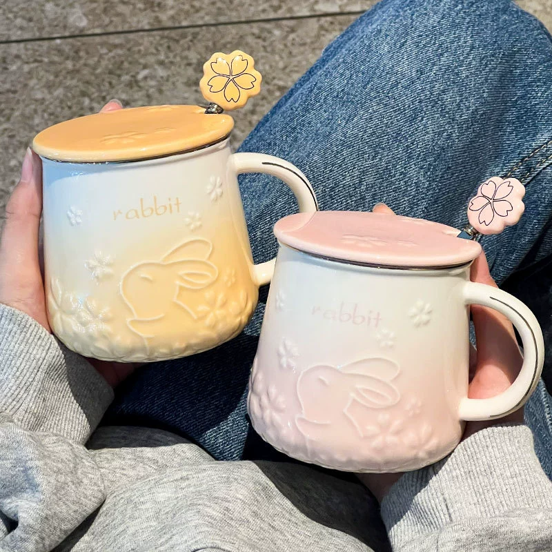 Керамическая кружка с крышкой и ложкой для дома, офиса, пары, кофе, завтрака, молока, мужская и женская.