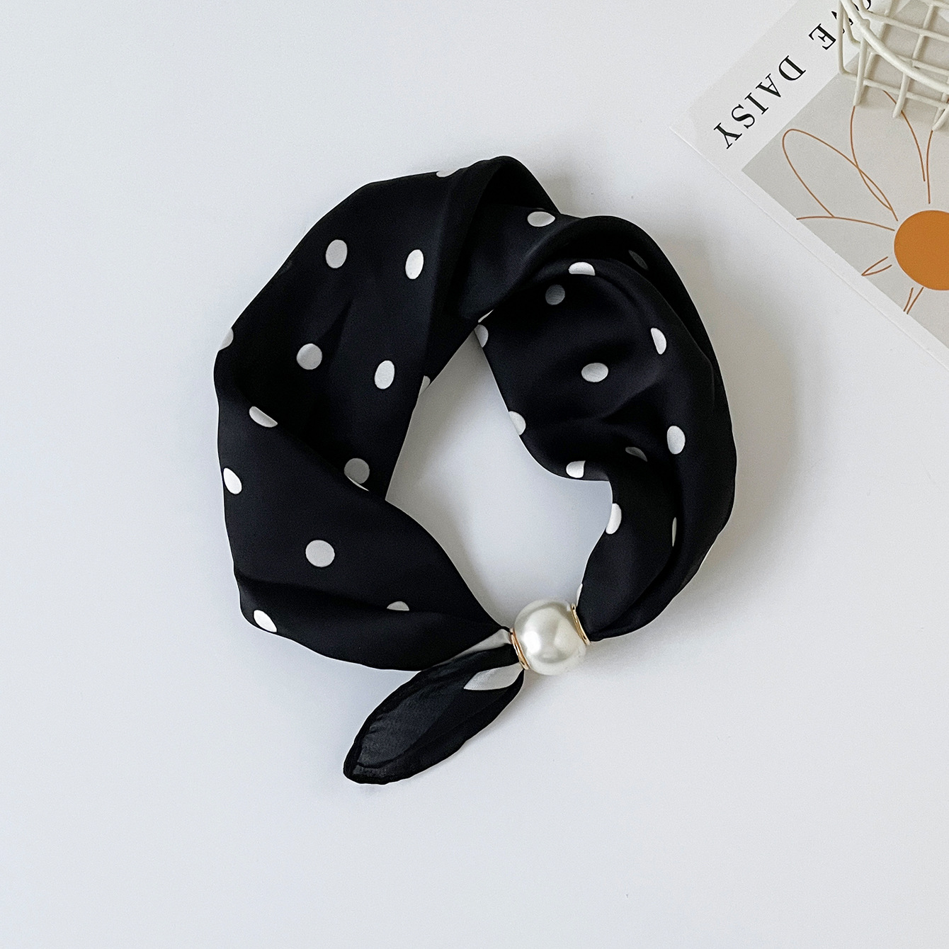 CXK005-black polka dots