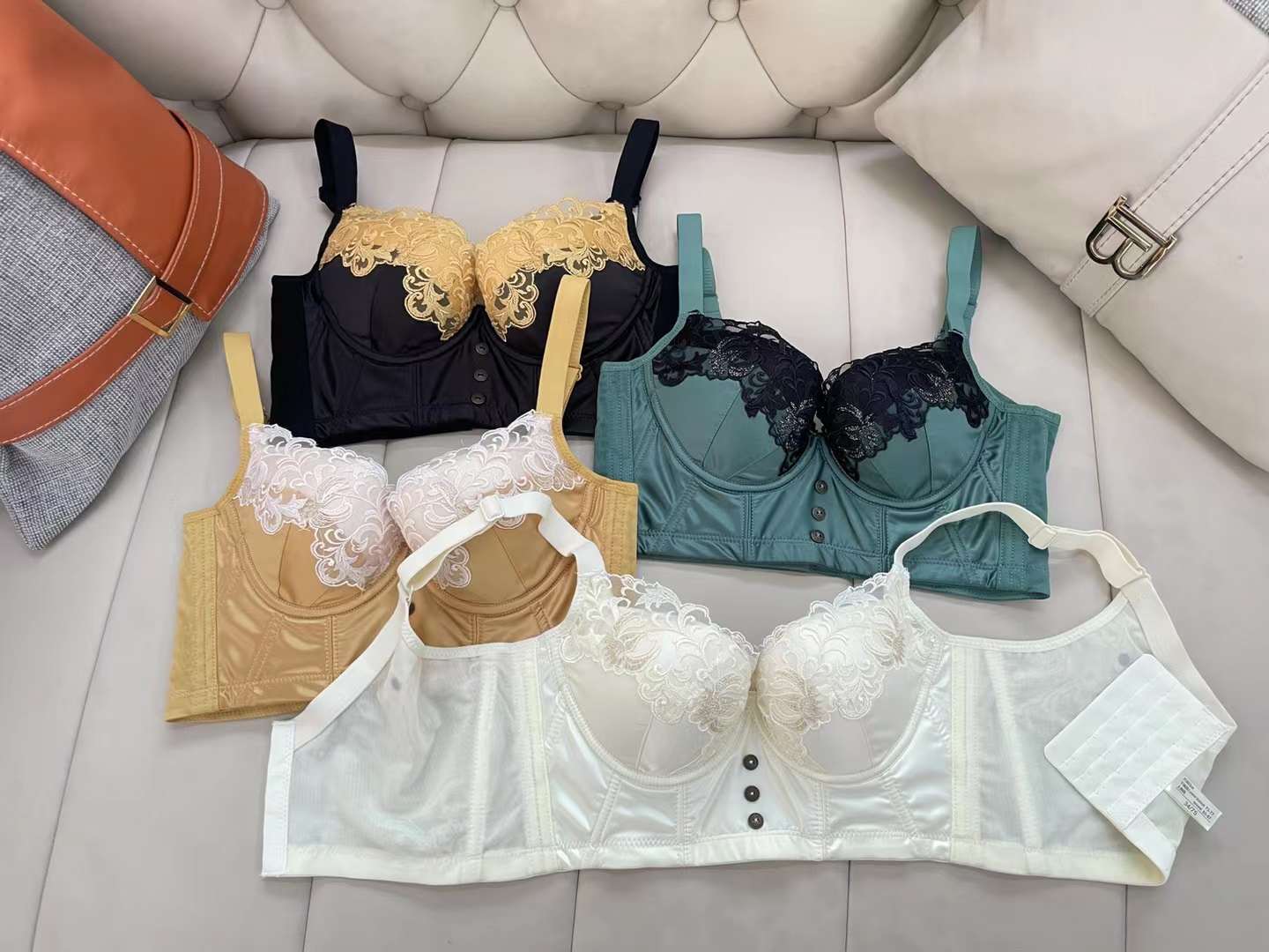 Nuevo sujetador de alta calidad de moda de encaje jacquard transpirable y cómodo ajuste lateral de pecho de cinco botones ropa interior mujer