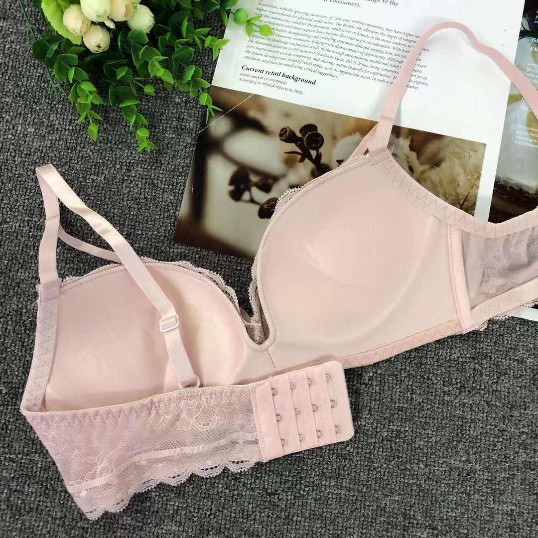 Nuevo sujetador inalámbrico moda encaje jacquard transpirable cómodo clásico tres breasted ropa interior para las mujeres al por mayor