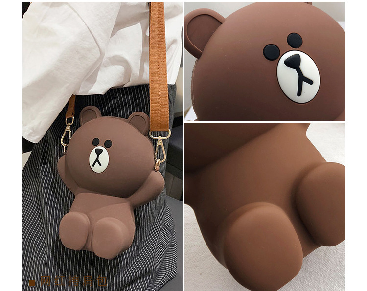 坐立式布朗熊硅胶斜跨小背包_05.jpg