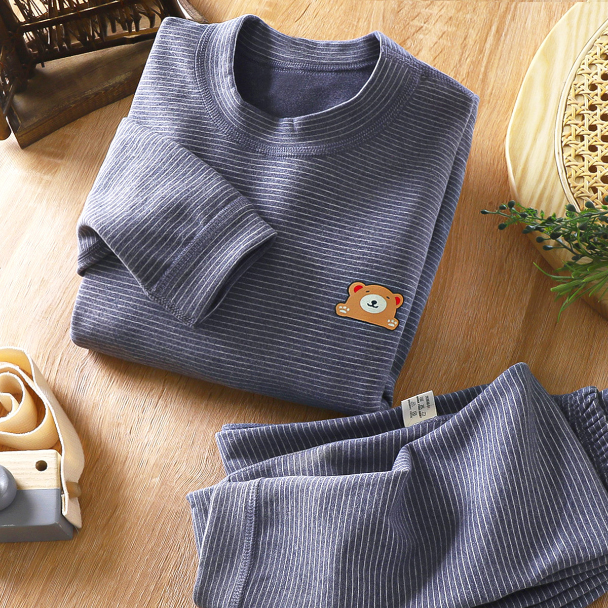 Terciopelo sin hueso para niños de Cuello medio nuevo ropa de otoño traje de pantalones largos traje de ropa interior térmica engrosada a rayas para bebés de hombres y mujeres