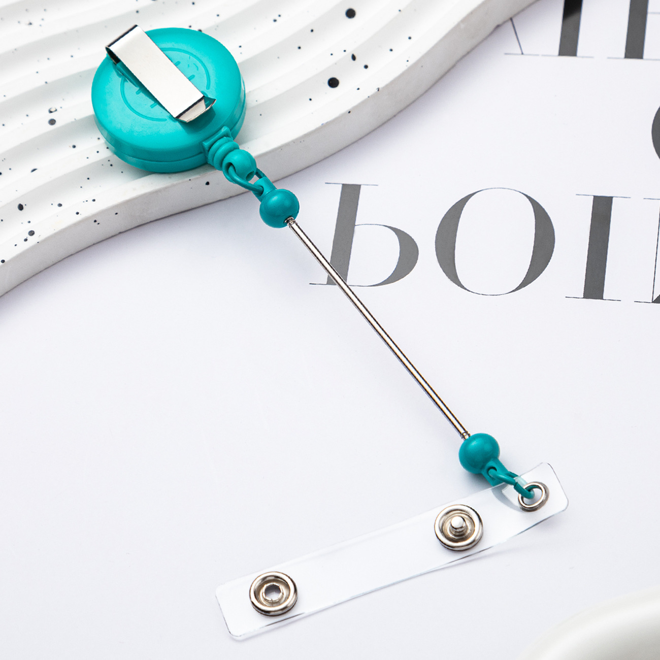 Titular de la tarjeta retráctil hebilla fácil de tirar DIY cuentas llavero hebilla retráctil Enfermera Insignia certificado fácil de tirar hebilla de cable