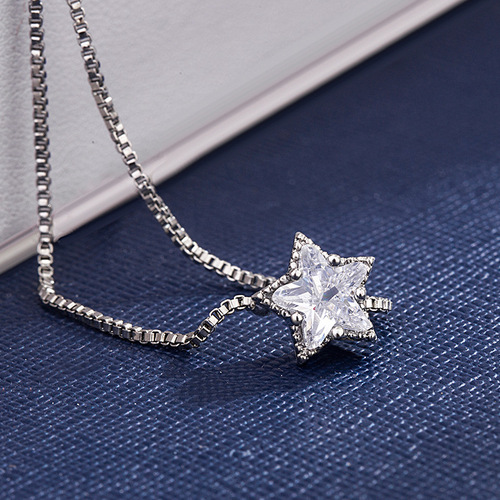 Japanese and Korean style light luxury diamond five-pointed star bracelet women's fashion simple star bracelet cute star diamond jewelry