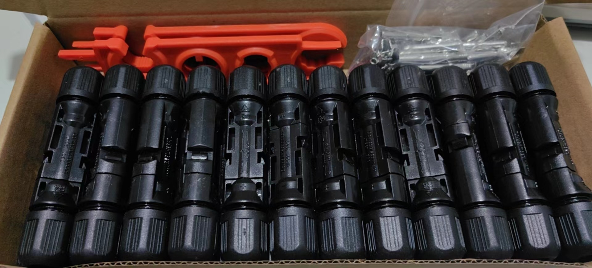 커넥터 24세트 + 다기능 렌치 1세트