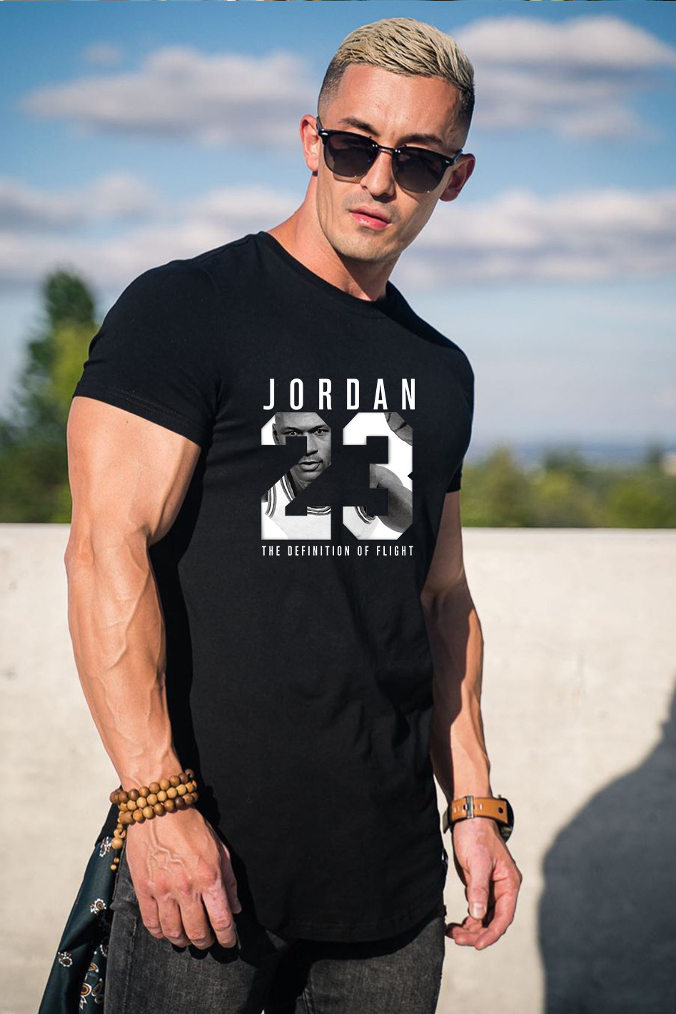 Camiseta de manga corta para hombre 2023 nueva primavera y verano nueva juventud casual simple pura media manga cuello redondo top