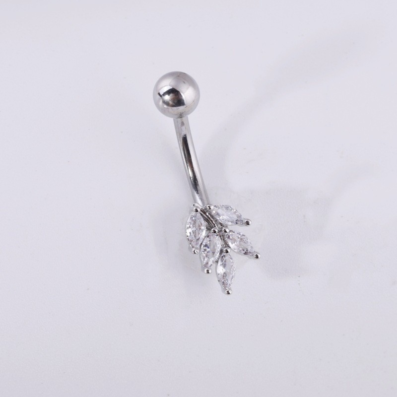 Silver pointed spike labret stud material detail