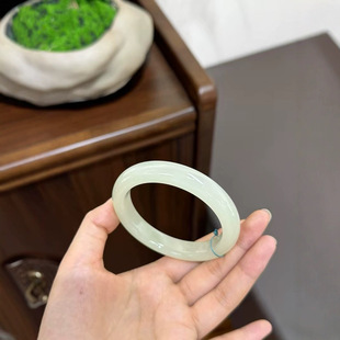 Jinyutang Xinjiang Hetian Jade High Ice Clear Water Bracelet, the Jade Has a Delicate and Gluey Base, the Bracelet Is Icy and Moist