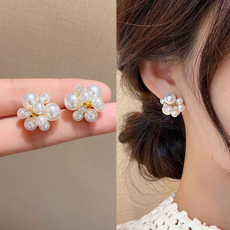 Fashionable elegant trend sophisticated small design earrings from…