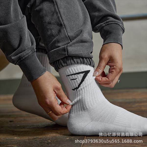 Gymshark シャークソックス純綿プロスポーツソックス男性と女性のトレーニング屋外フィットネスランニングソックスハイトップタオル底|undefined