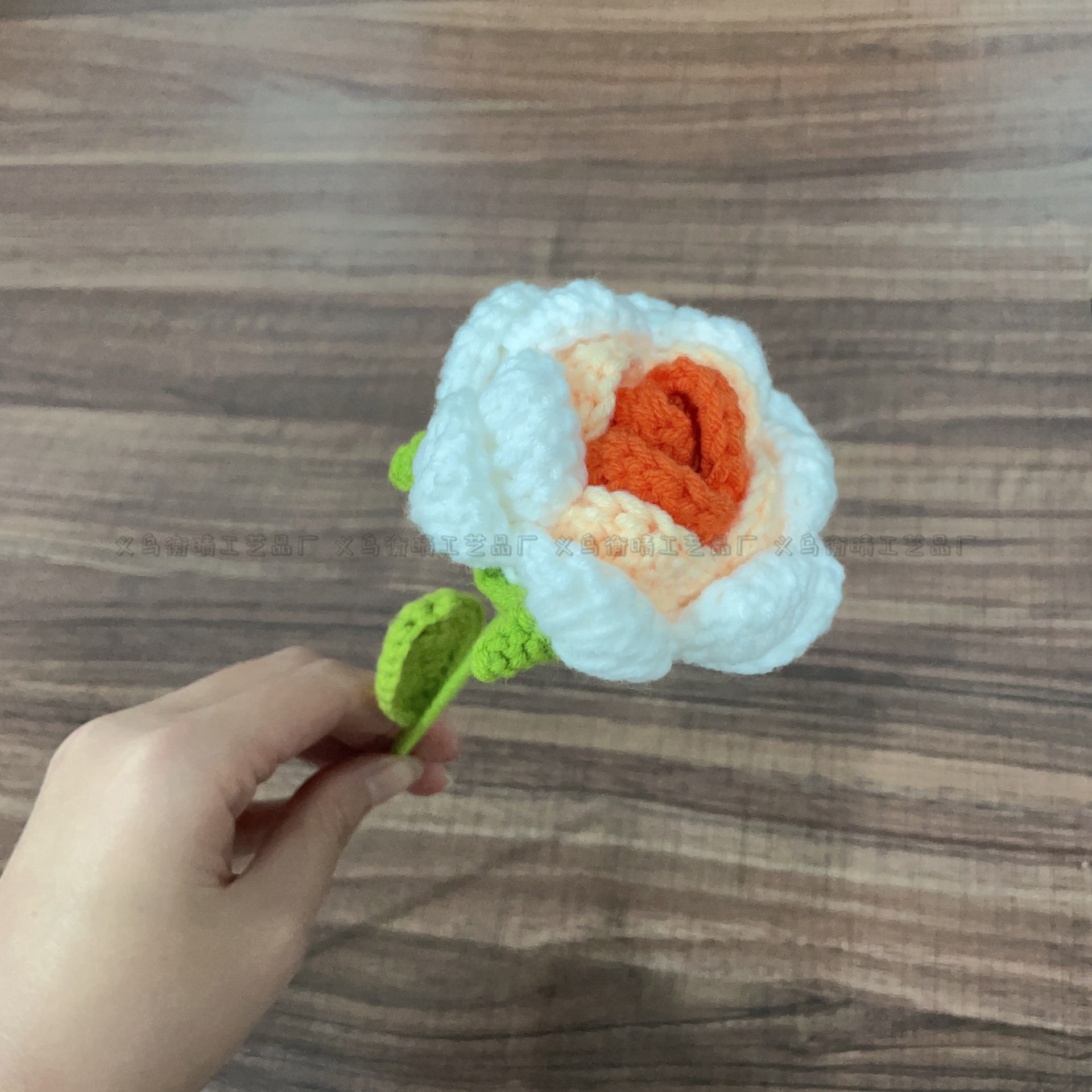 Lily tejido a mano acabado rosa Lily Tulip flor artificial lana ramo regalo