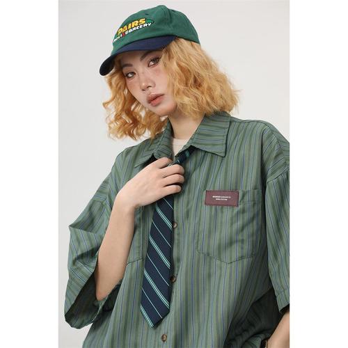 American Retro Black Striped Tie Japanese Style Shirt for Men and Women, Cool and Versatile, No Ironing Required, Colorful Contrast Vintage