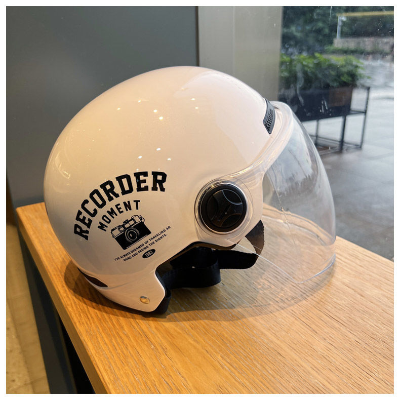 Suitable for electric car helmet certification motorcycle men's and women's helmet half helmet four seasons sun protection couple personality black and white