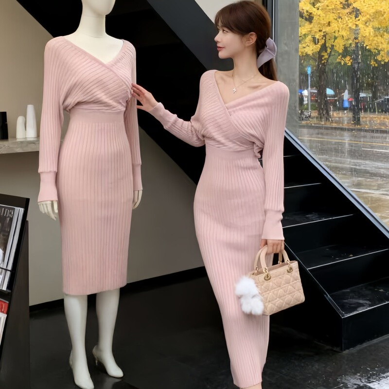 French-Style Pink V-Neck Bodycon Knit Long Dress, Autumn and Winter Coat Base Dress, Elegant and Graceful French-Style Pink V-Neck Bodycon Knit Long Dress, Autumn and Winter Coat Base Dress, Elegant and Graceful