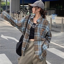 跨境美式复古格子长袖衬衫秋季新款宽松中长款慵懒风盐系开衫上衣