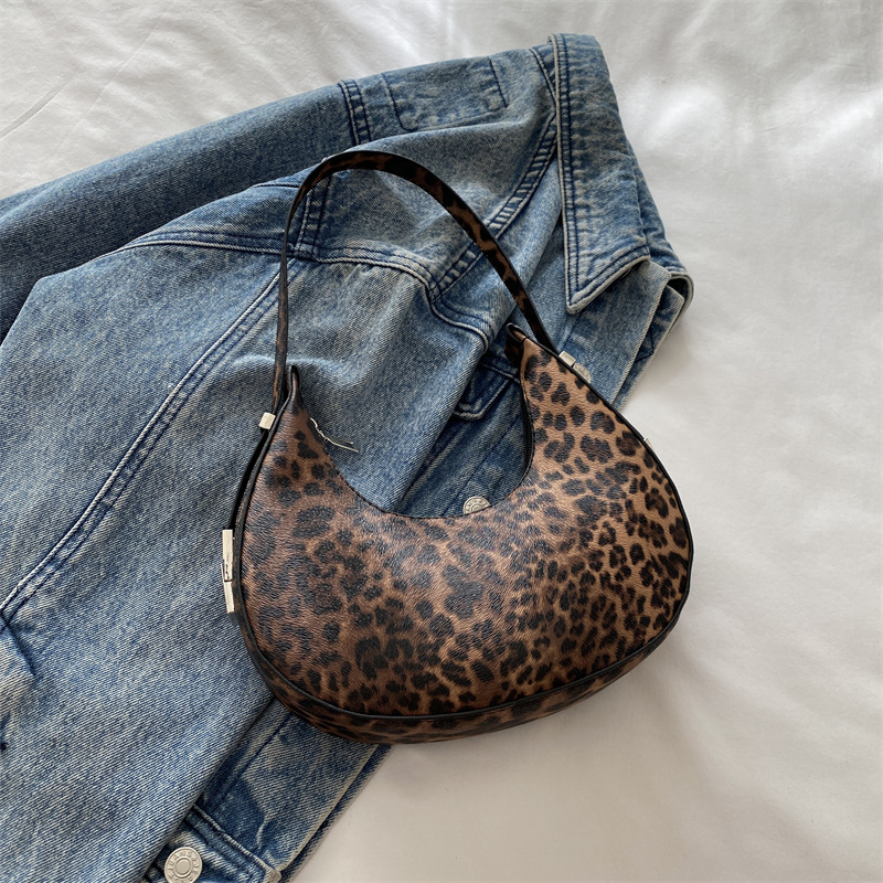 Bolsos para mujer 2025 primavera moda nueva moda moda moda estilo occidental bolso de hombro con estampado de leopardo bolso de axila celebridad de Internet