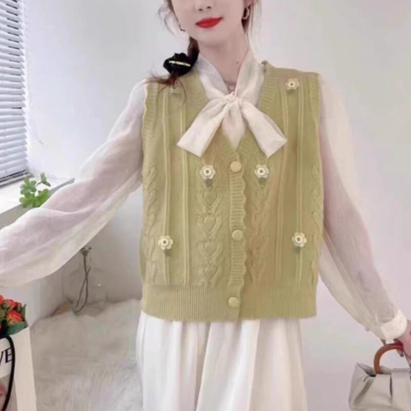 Vest Cardigan for Women, Autumn Style, Loose, Age-Reducing Lace Sleeveless Vest Top, Short Style, Preppy Style Vest Vest Cardigan for Women, Autumn Style, Loose, Age-Reducing Lace Sleeveless Vest Top, Short Style, Preppy Style Vest