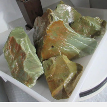 一盒5个17公斤艾叶绿叶腊石冻石毛料原石料雕刻摆件石料金石篆刻