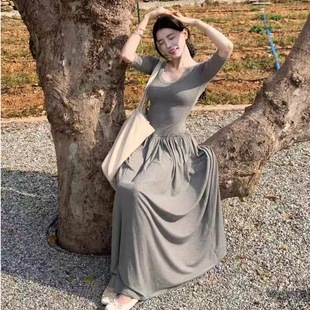 Ballet Style Gray Short-Sleeved Dress for Women Summer 2025 New Style Waist-Cinching Elegant and Beautiful Pleated Long Skirt