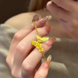 中式繁花蝴蝶吊坠项链女2026新款小众轻奢精致气质锁骨链高级颈链