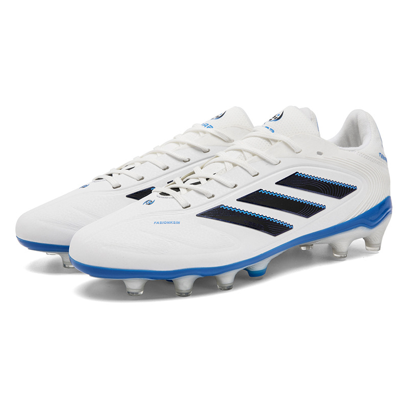 Nuevos zapatos de fútbol para hombres y mujeres, zapatos de entrenamiento antideslizantes juveniles, botas de fútbol directas.