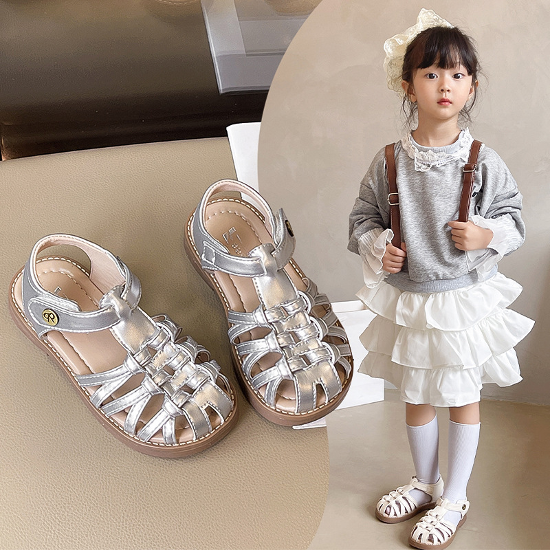 Sandallas princesa de niñas 2025 nuevos zapatos de verano para niños sandalias romanas de moda tejidas zapatos de playa de niñas image 5
