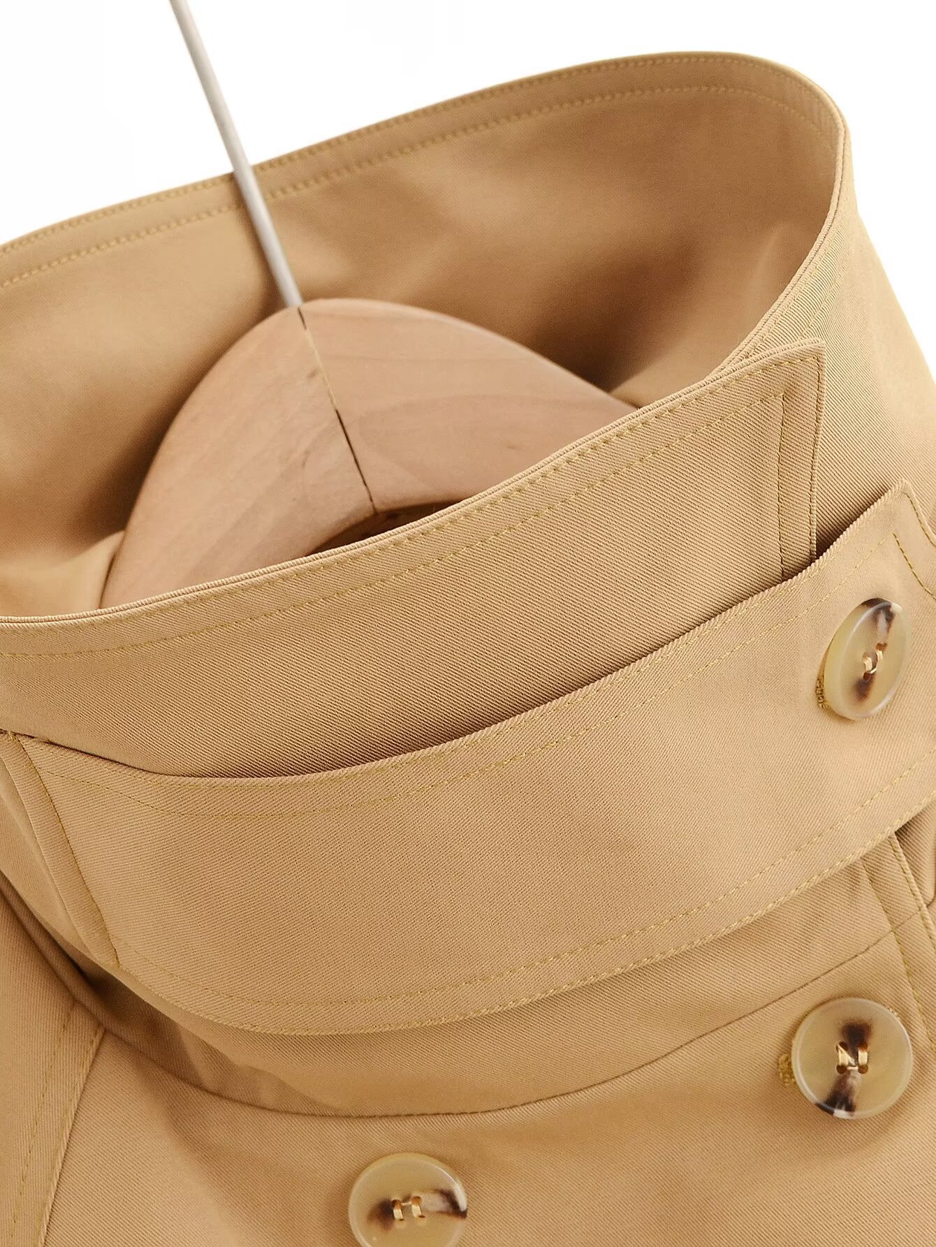 Trench corto da donna con collo alto giacca alla moda_voghion.com