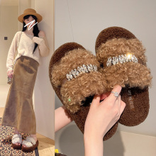 羊羔毛高级绝美毛毛拖鞋女外穿厚底2025新款秋冬超火水钻时尚棉拖