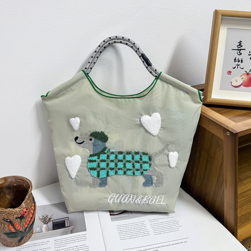 [アップグレードジッパーバッグ] 2025 新しい刺繍ナイロン屋外防水日本製多用途調節可能なクロスボディバッグ女性用|undefined