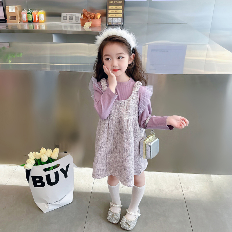 Conjunto de dos piezas para niñas estilo pequeño y elegante, con encaje y tirantes – moda otoño. image 3