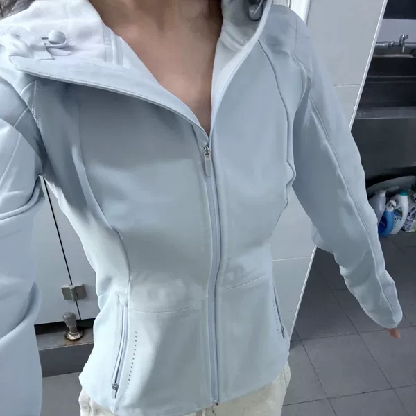 Lulu branded women's hooded jacket, slim fit, windproof, waterproof, fleece-lined softshell jacket for yoga