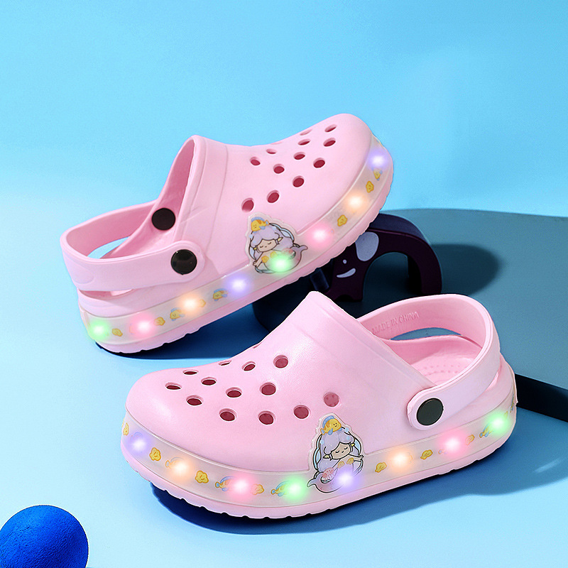 Mermaid Girls' Closed-Toe Slippers for Summer, Underwater World Children's Clogs, Non-Slip Girls' Light-Up Sandals