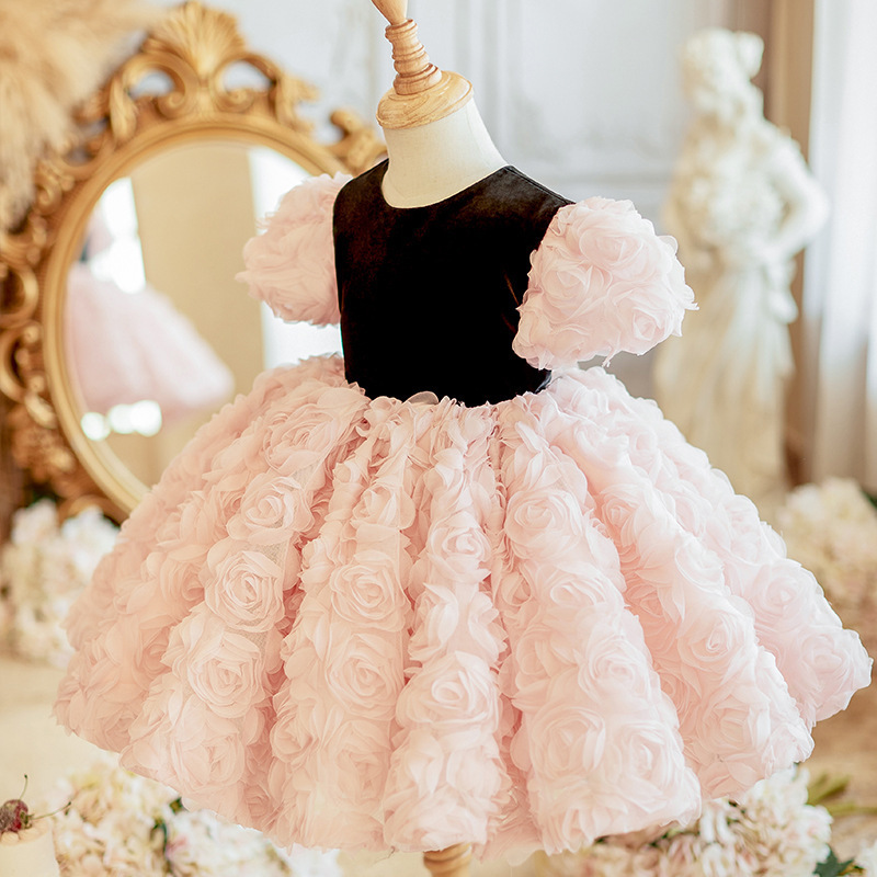 Abito da principessa rosa e soffice per il primo compleanno di una bambina, costume da damigella d'onore per esibizione al pianoforte._voghion.com