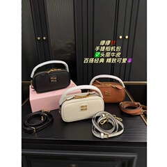 MIU ラムスキン ボウリング ポータブル ファッション カメラバッグ ショルダー クロスボディ ボストン トレンディ レディース コンパクト