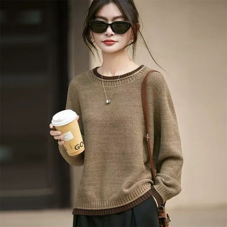 Fashionable casual women's clothing 2026 new round neck sweater, loose and comfortable, knitted top for layering, warm top