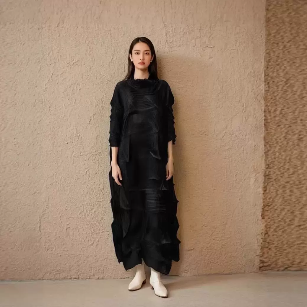 钻石褶皱连衣裙女春夏洋气大码乱褶显瘦百褶长裙不规则纯色裙子