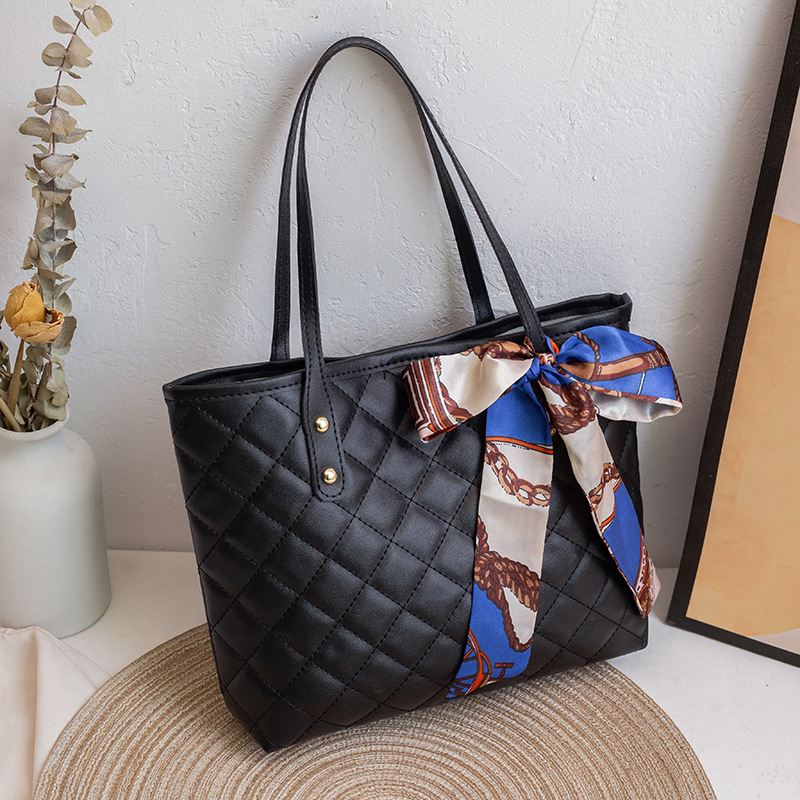 Bolsa de bordado de gran capacidad de diamante 2022 moda simple pañuelo de seda bolsa de tote en el sudeste asiático venta caliente bolsa de cubo de hombro