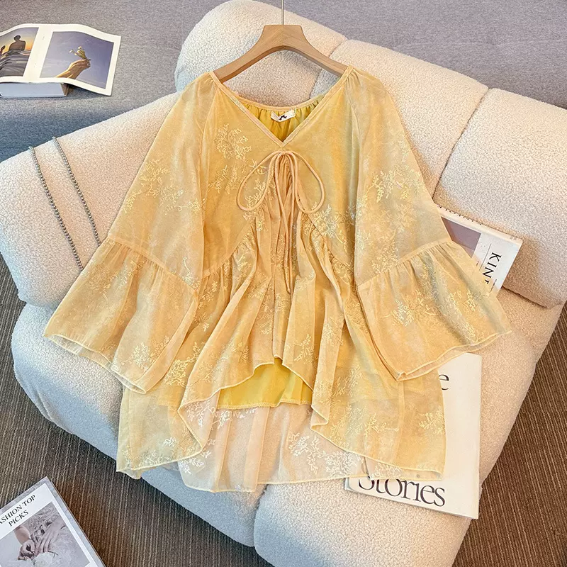 130-350斤大码女装胖mm春秋新款V领荷叶边设计感上衣蕾丝系带小衫