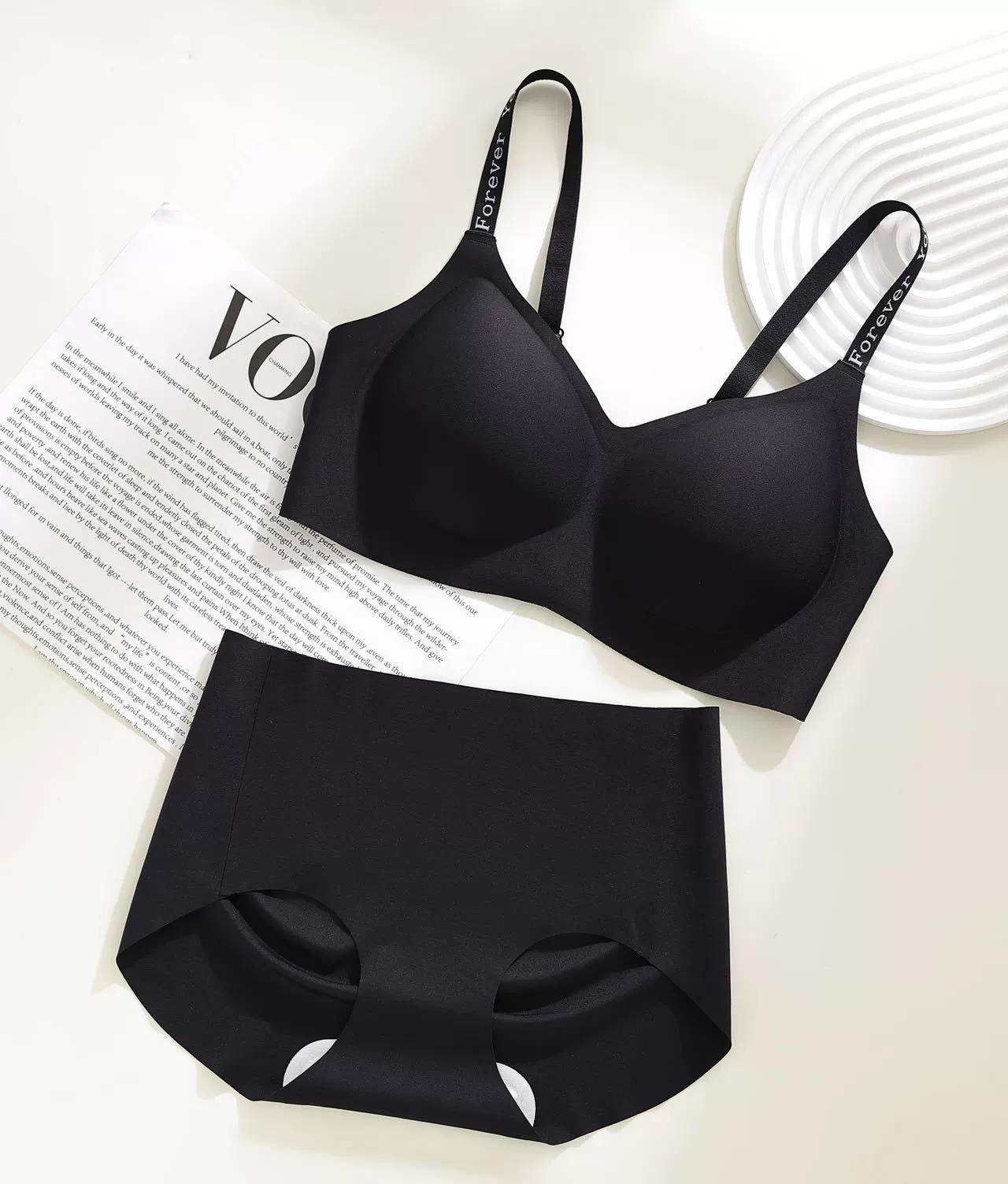 Straps with letters, supporting underwear, push up bra