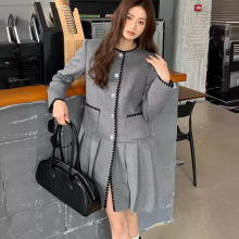 深圳南油高端女装CH家重工手摇绣花镶边羊毛毛呢百褶长袖连衣裙冬