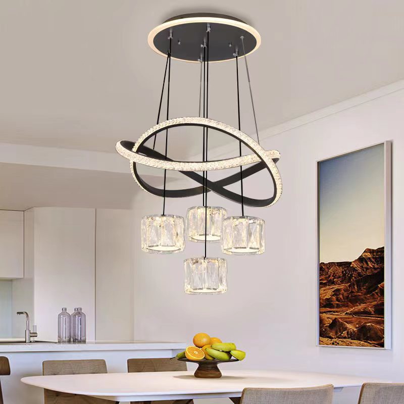 Comedor escalera de comercio electrónico apartamento lámpara de ropa candelabrera bar moderno comedor tienda de ropa LED suministro simple sala de estar