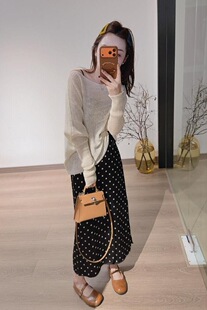 ���Ĵ���һ�����nϵ������¶��ᘿ����ٴɫ�����䲨�c����ȹ��