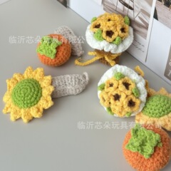 毛线钩织手捧花硅胶绳挂件ins玫瑰花向日葵包包挂饰品摆摊小商品