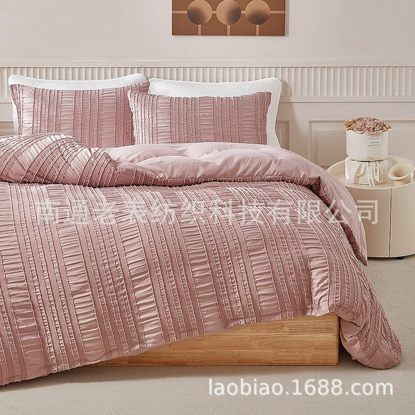 Cut-out pleated yarn-bean paste