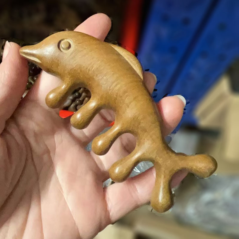 卸売りベトナム香木マッサージ器檀香木スクレーパー養生保養スクレーパー三角雀マッサージプレゼント
