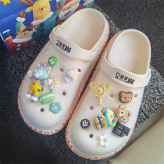 New dark black white dog soft rubber doll hole shoe shoe flower Lolita three-dimensional cartoon bear rabbit shoe buckle