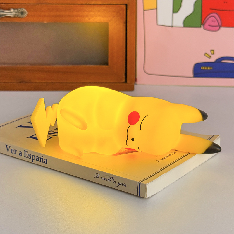 Pikachu # Dormir en el lado