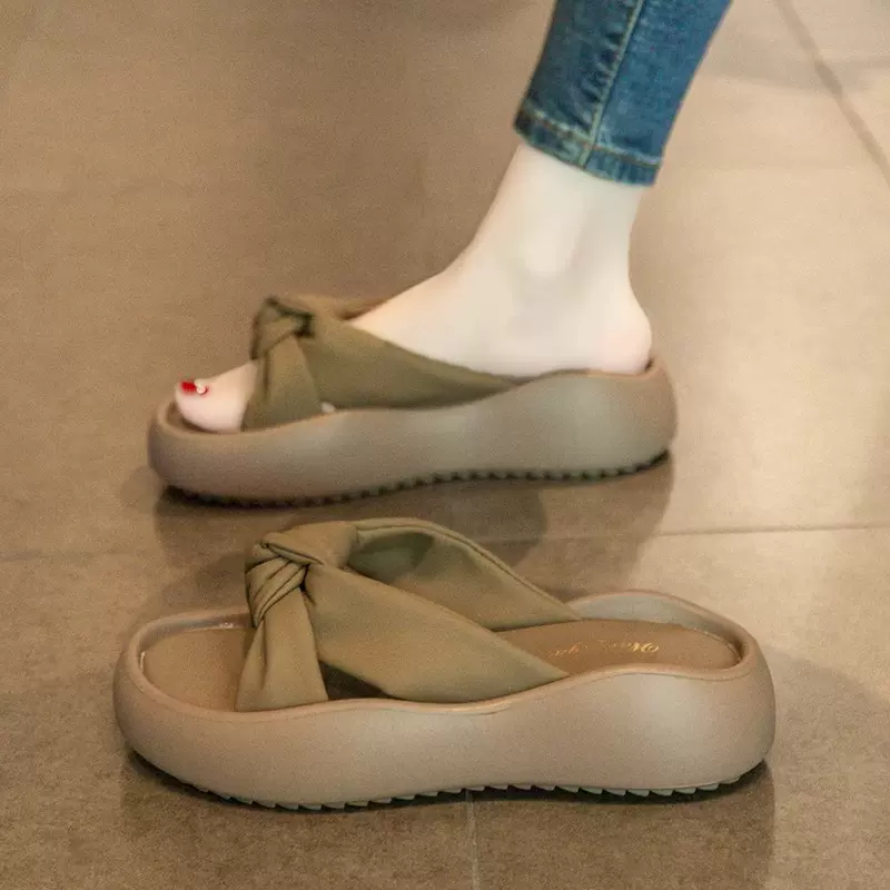 凉拖鞋女夏季外穿2024新款厚底休闲沙滩凉鞋女款时尚高级感一字拖