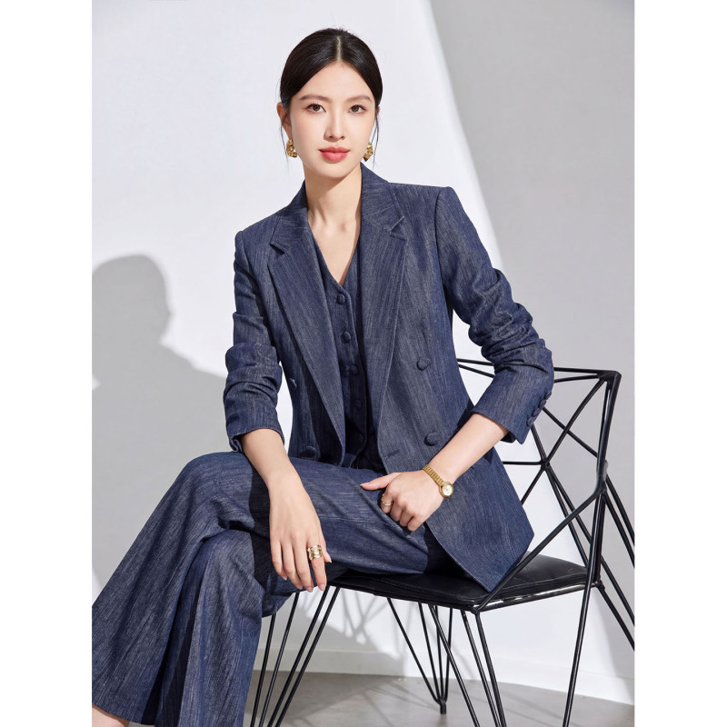 Workplace Business Style Long-Sleeved High-End Suit for Women, High-End Commuter Style, Slimming and Elegant Three-Piece Formal Suit
