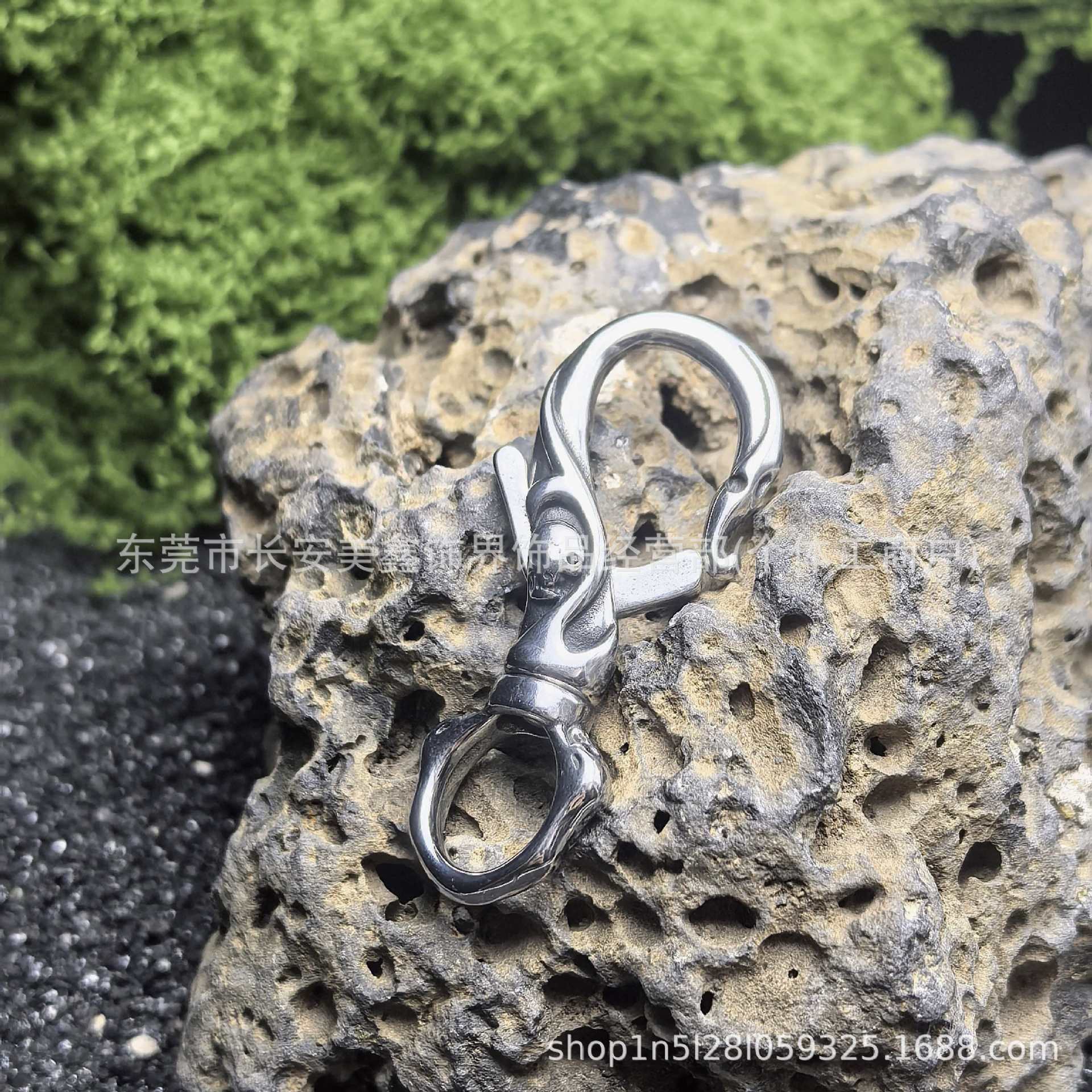 European and American New Fashion Personalized Skull Stainless Steel Keychain Factory Direct Sale Chain Retro Polished